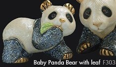 Familia de osos panda - DeRosa Rinconada oso panda baby comiendo hoja f303 