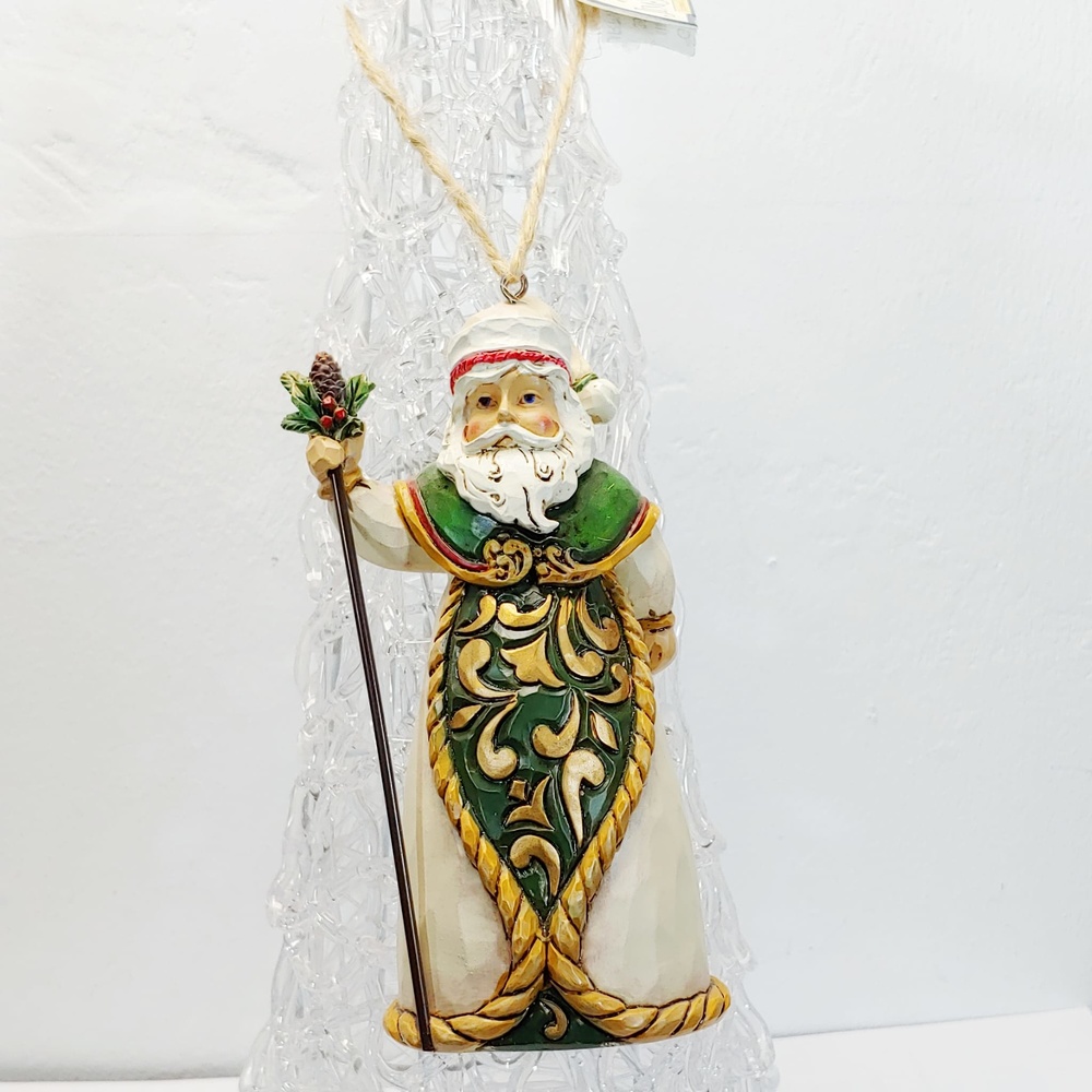 Hängender Weihnachtsschmuck „Grüner und elfenbeinfarbener Weihnachtsmann“ Jim Shore – Weihnachtskollektion von Temasarte 