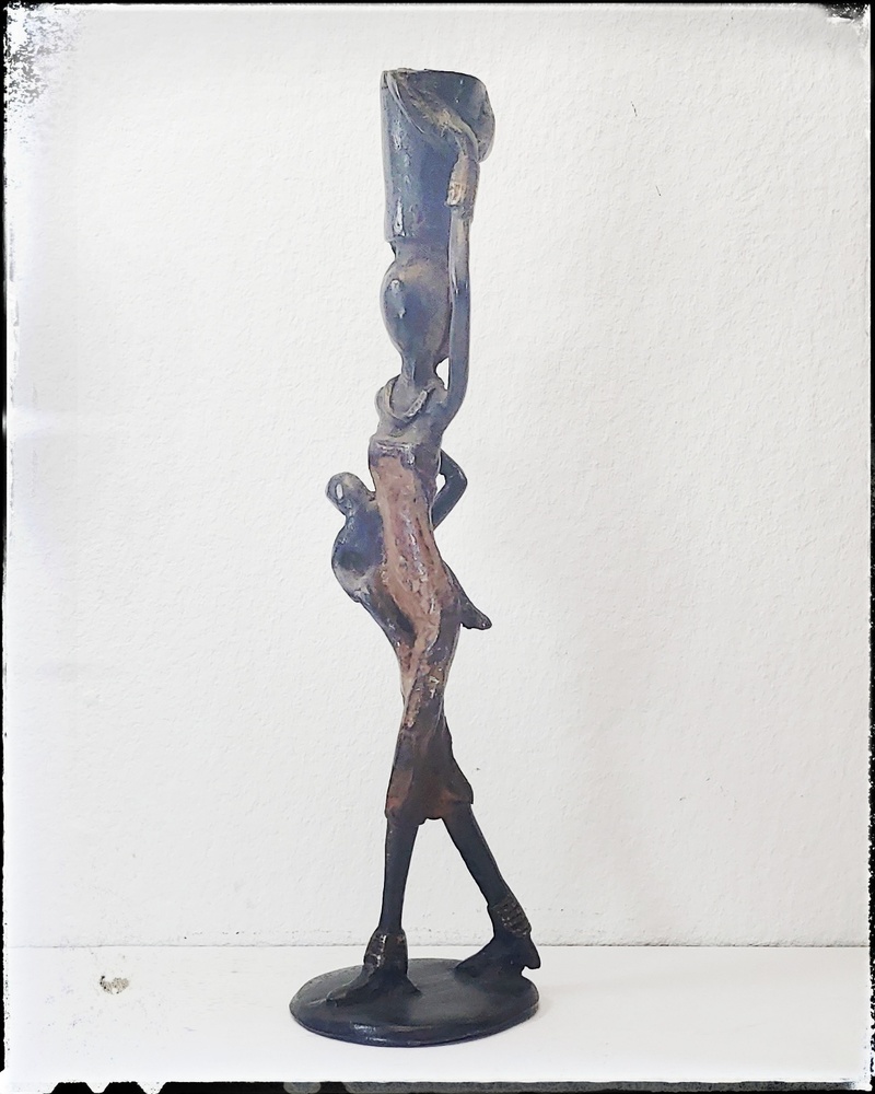 African Bronzes from Burkina Faso - African Bronze Crafts - Walking Woman - 15b- Temasarte 