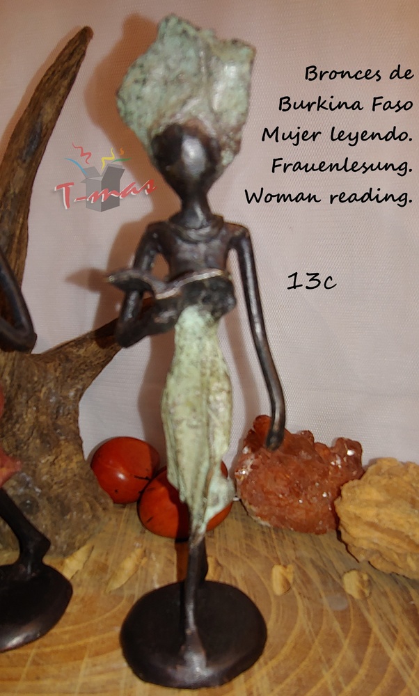 Afrikanische Frauenlesung - afrikanische Bronzen 