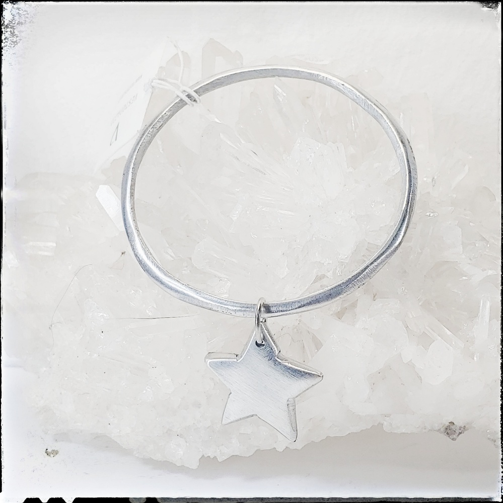 Star Hoop Bracelet - Vestopazzo Aluminum Jewelry AL00167 - Temasarte 