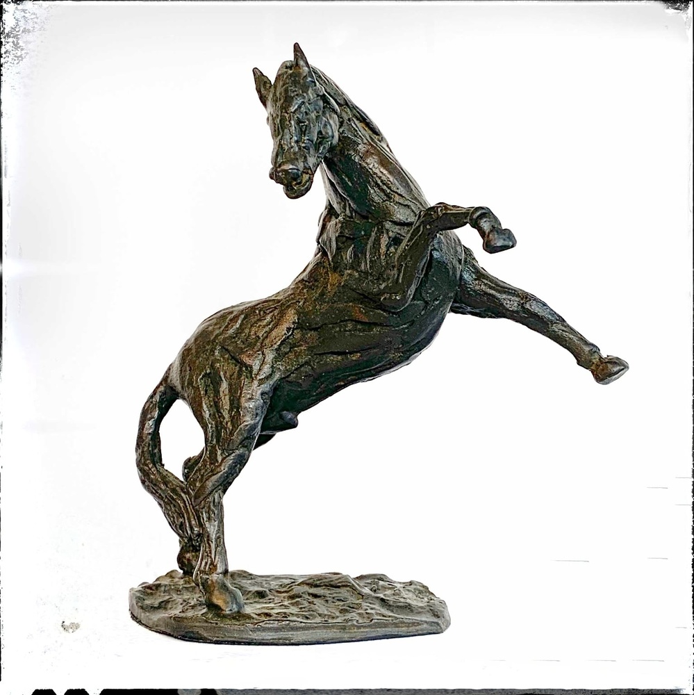 Escultura de bronce de caballo encabritado de Hermanos Moreno para Temasarte.com CAB/001 