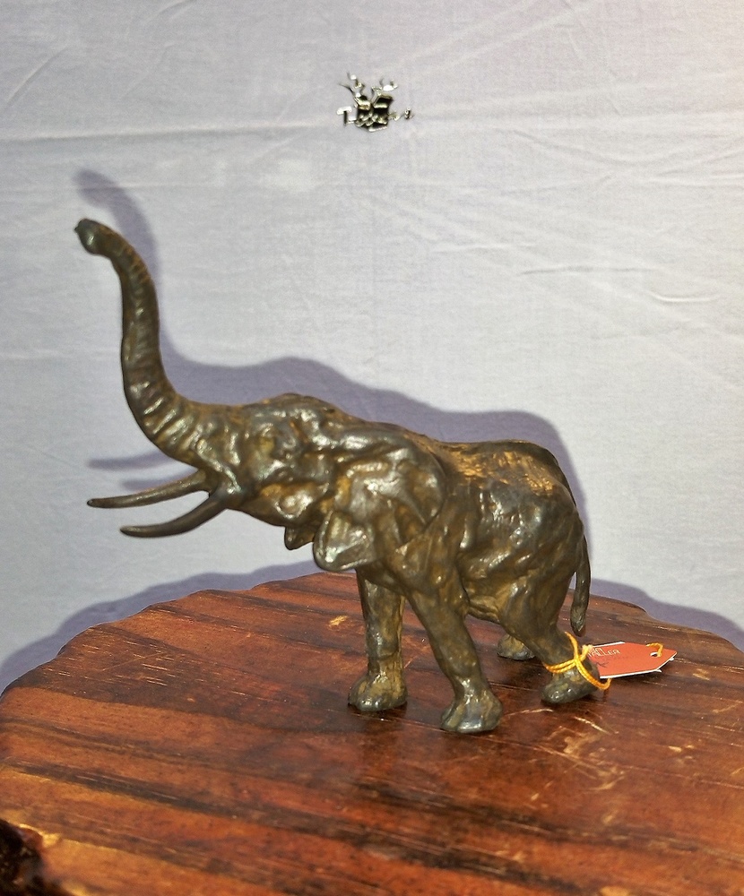 Estudio de Arte Moreno - Elefante de bronce 