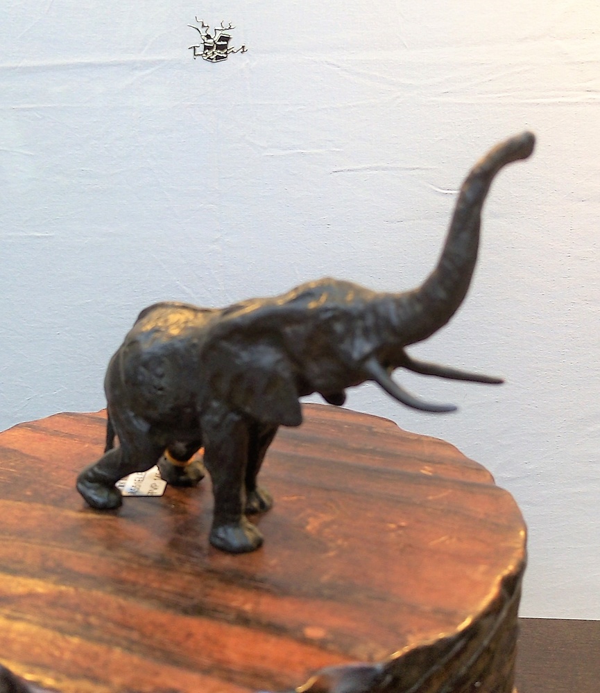 Estudio de Arte Moreno - Elefante de bronce 