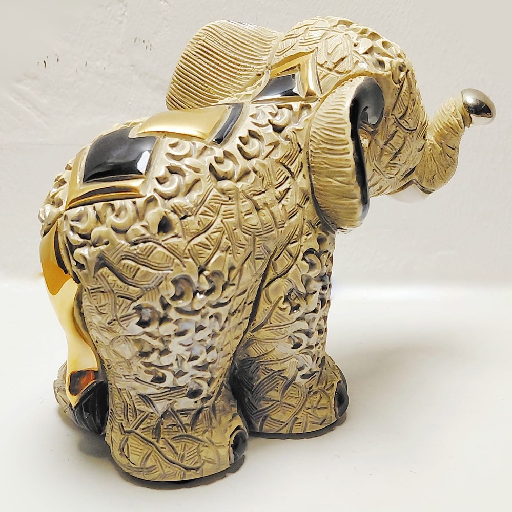 F219 Elefante indio - Artesanías DeRosa Rinconada en T-mas y Temasarte.com. 