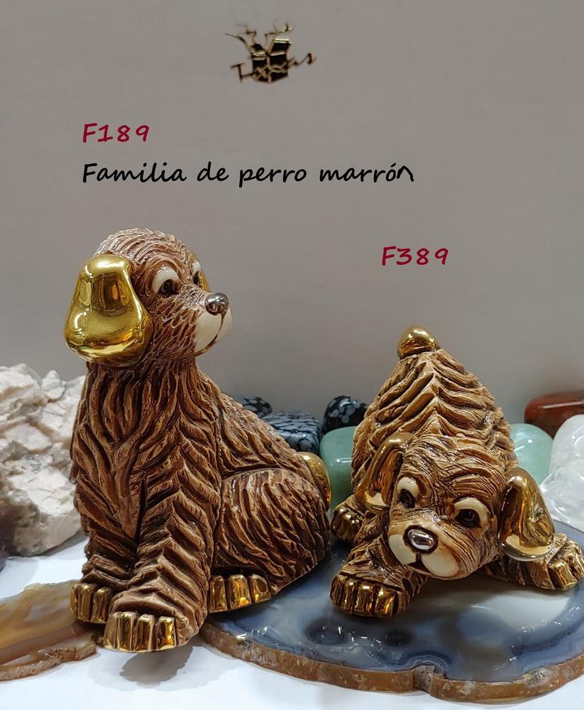 Familia de perros marrones - DeRosa Rinconada 