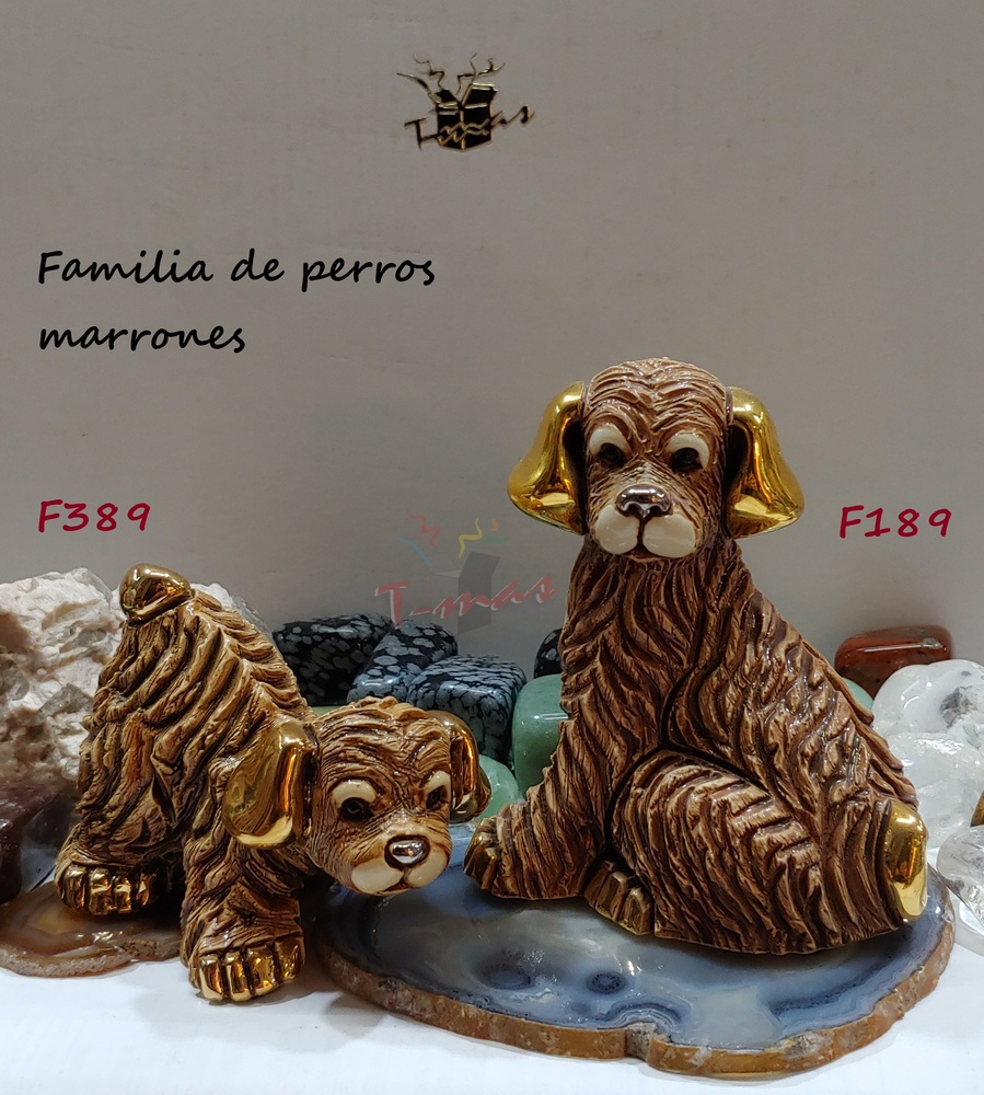 Familia de perros marrones - DeRosa Rinconada 