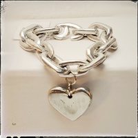 Chain and Heart Bracelet - Vestopazzo Jewelery