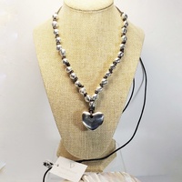Collar "26 bolas y corazón" Aluminio y cordón ajustable - Bisutería Vestopazzo