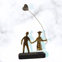 Escultura de bronce sobre lava "Amor etéreo" - Sonata Gallery